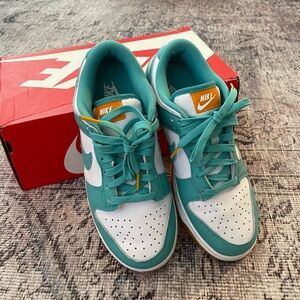 NIKE DUNK LOW (W)